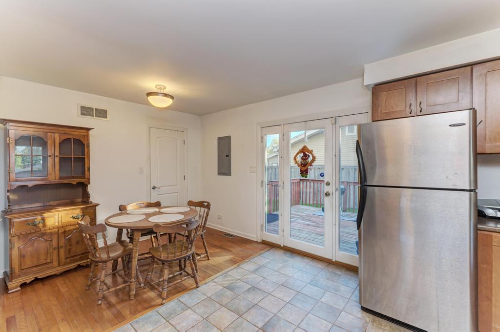 433 N Lincoln Avenue, Villa Park, IL 60181