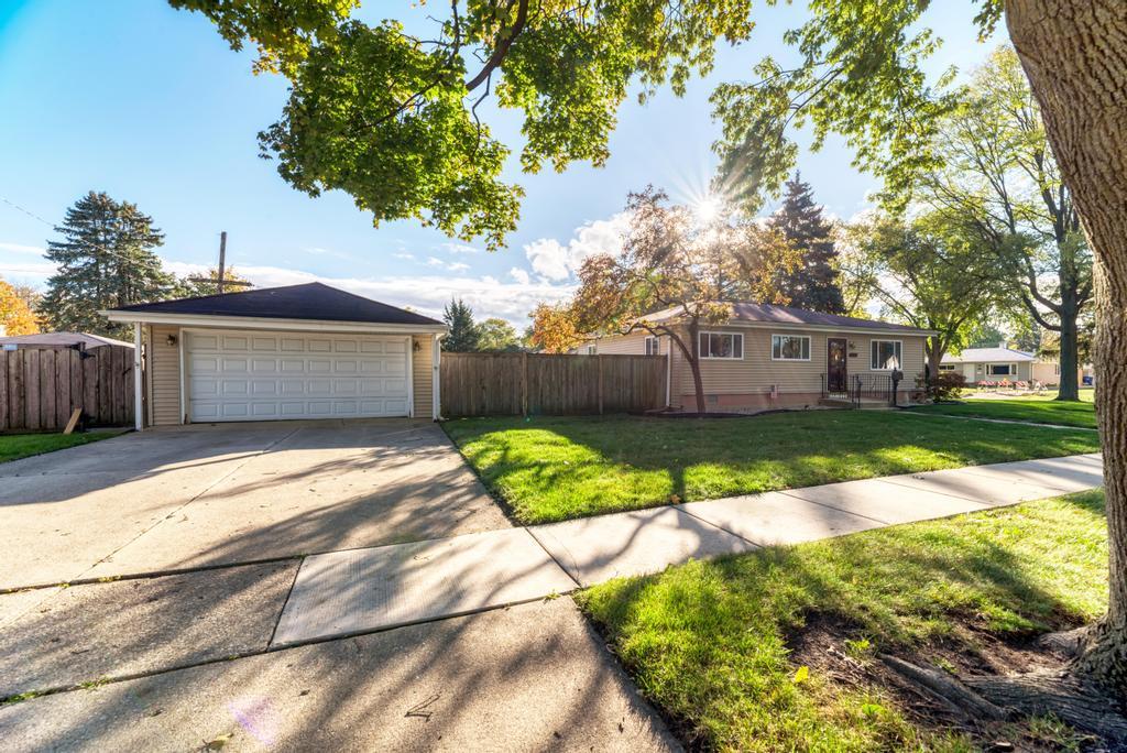 433 N Lincoln Avenue, Villa Park, IL 60181