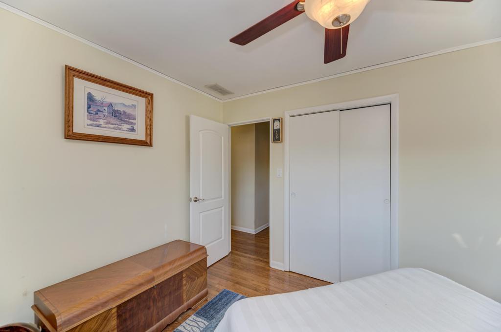 433 N Lincoln Avenue, Villa Park, IL 60181