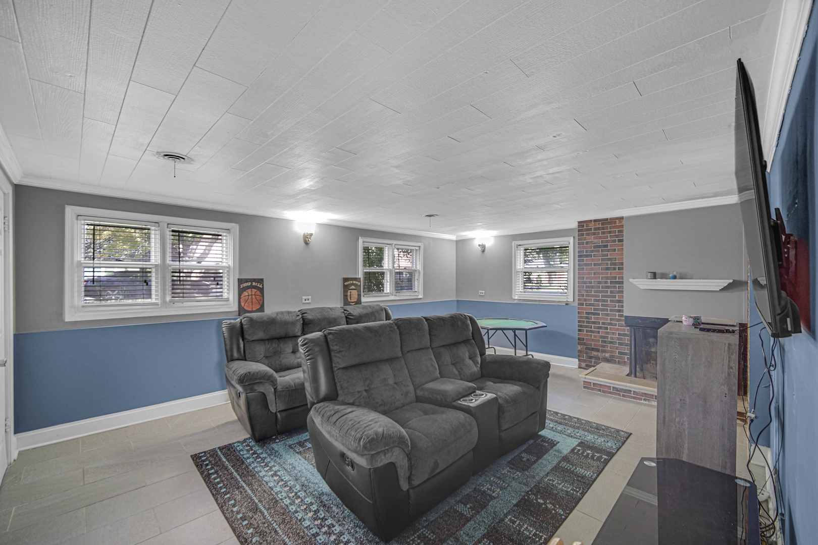 420 Carey Court, Chicago Heights, IL 60411