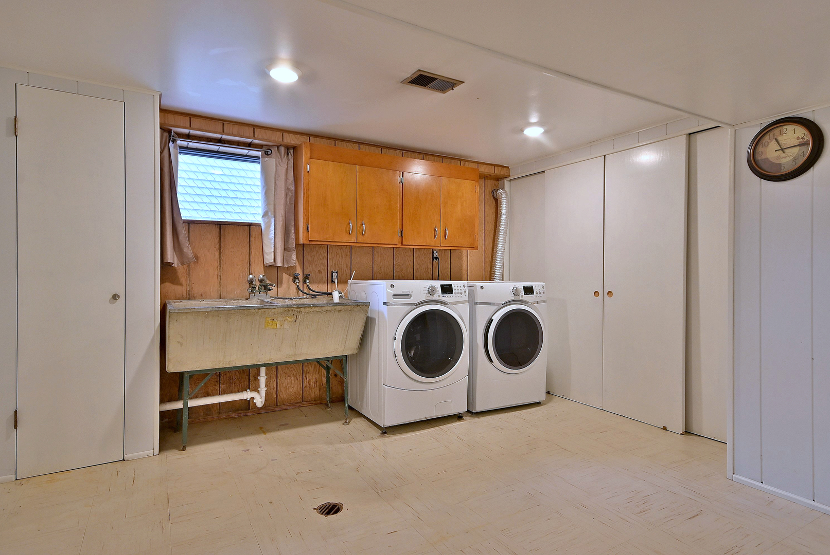 7127 W Summerdale Avenue, Chicago, IL 60656