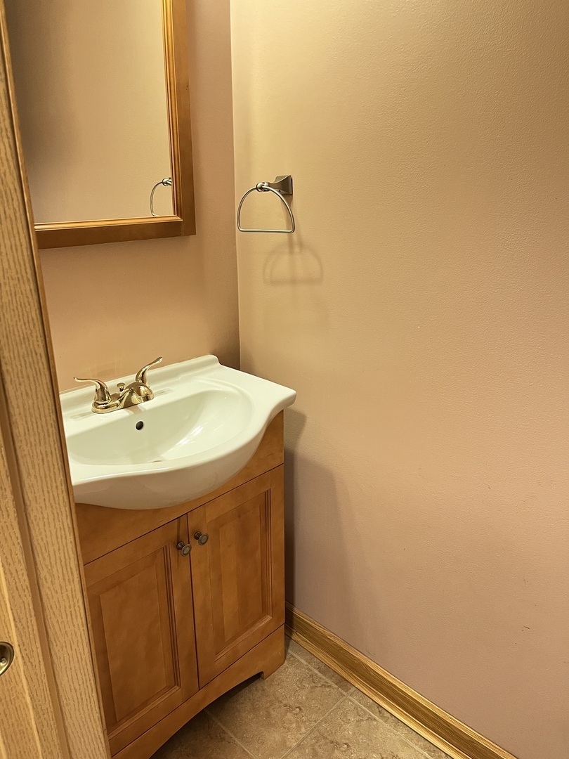 2289 Grand Pointe Trail, Aurora, IL 60503