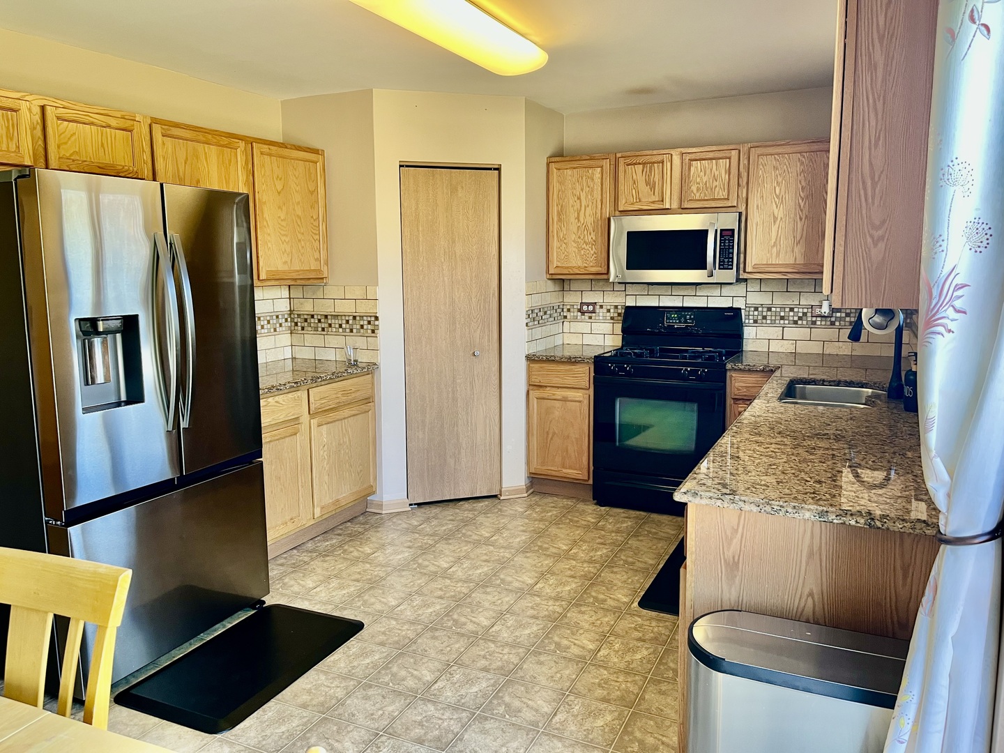 2289 Grand Pointe Trail, Aurora, IL 60503