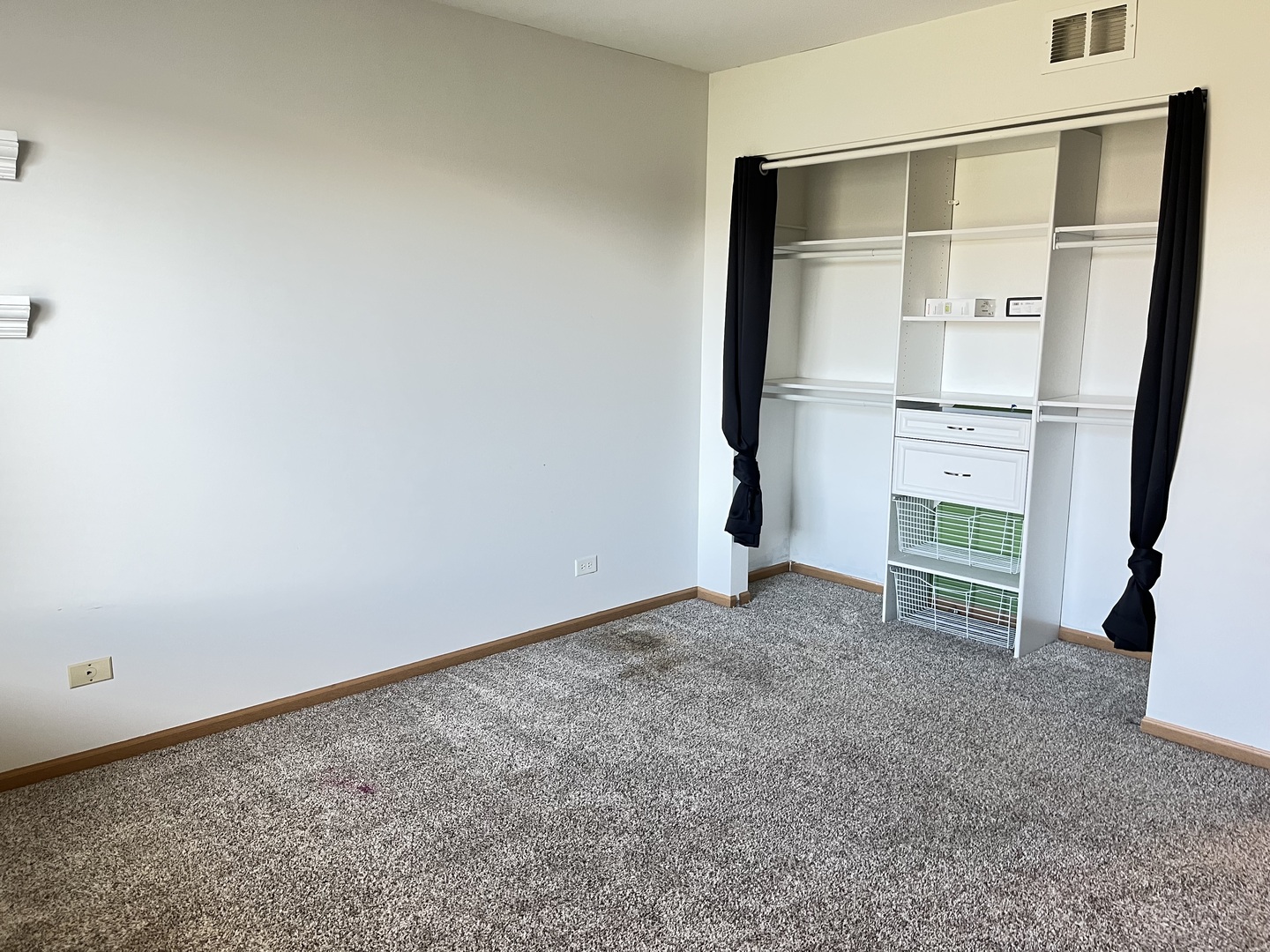 2289 Grand Pointe Trail, Aurora, IL 60503