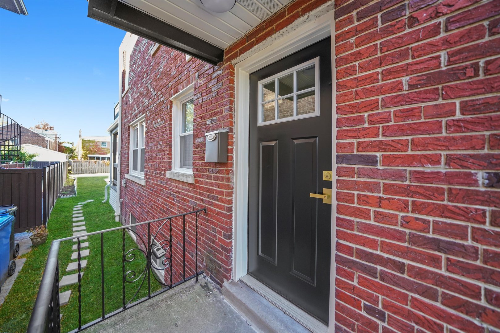 6222 N Lenox Avenue, Chicago, IL 60646