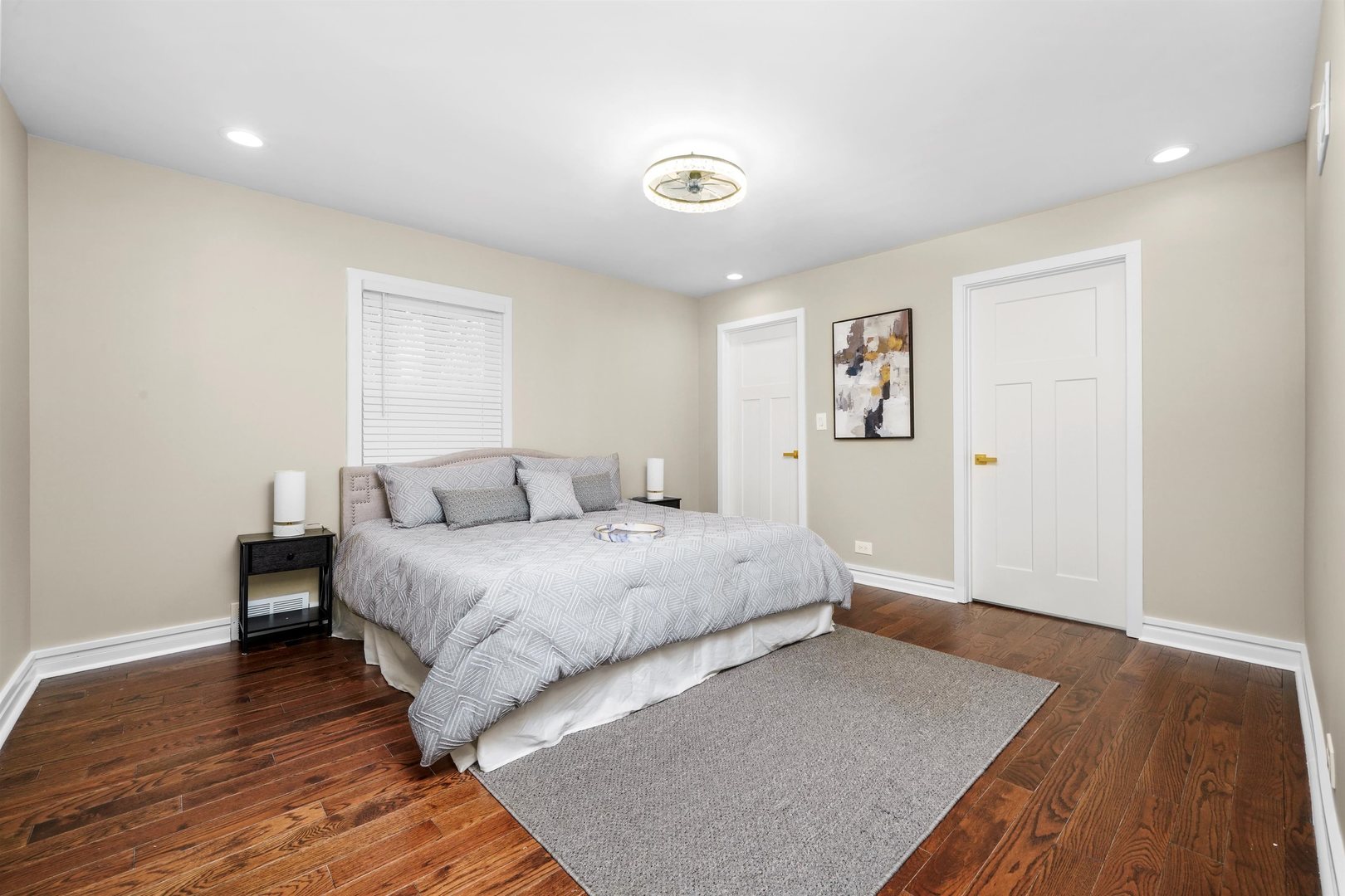 6222 N Lenox Avenue, Chicago, IL 60646