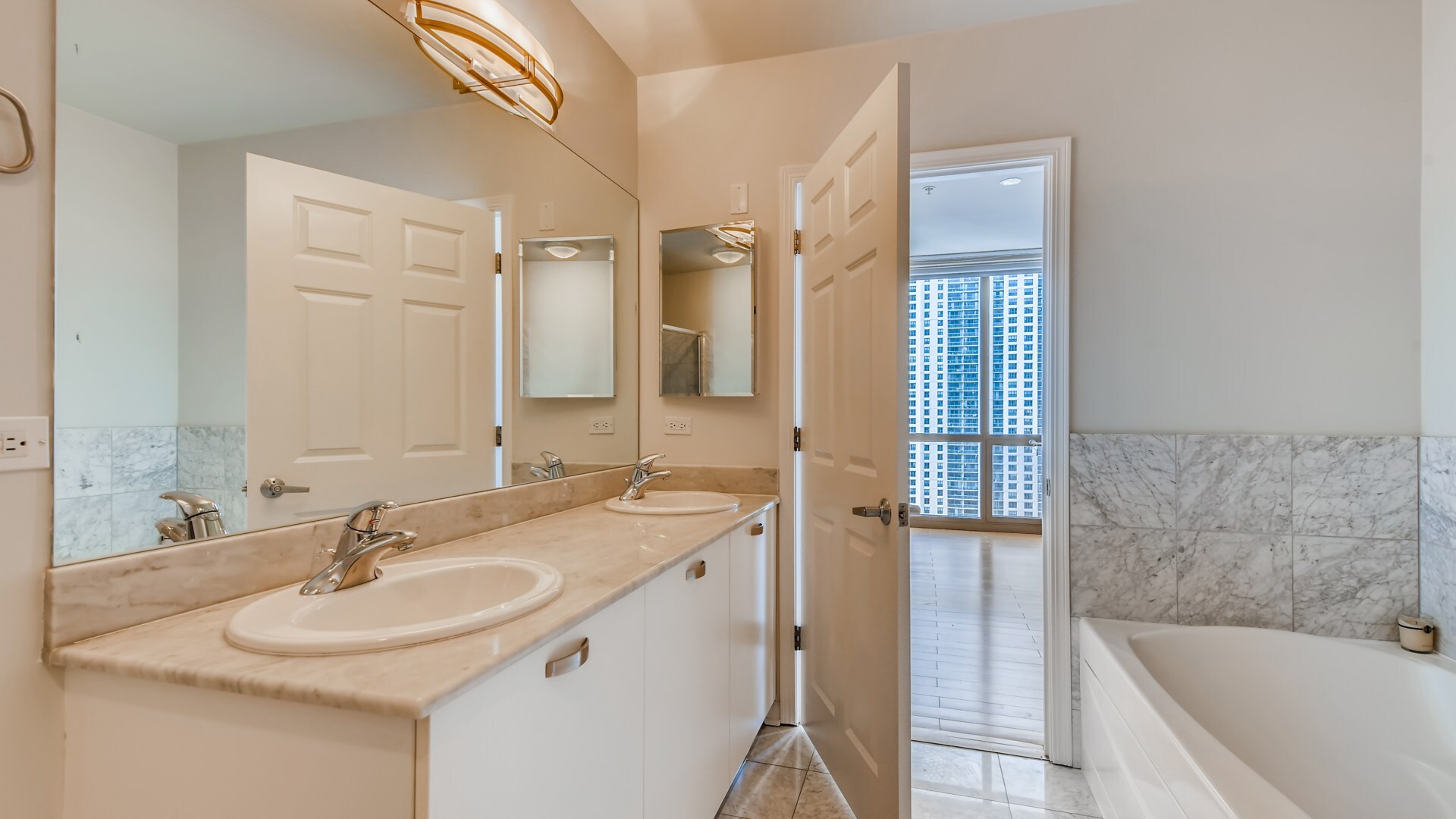 635 N Dearborn Street #2803, Chicago, IL 60654