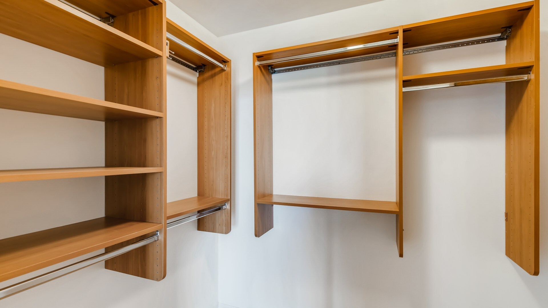 635 N Dearborn Street #2803, Chicago, IL 60654