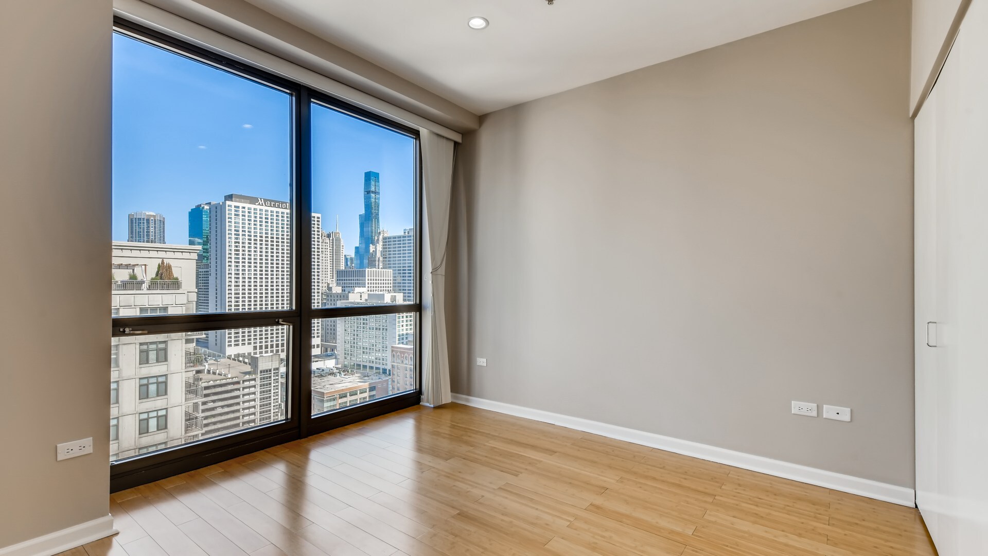 635 N Dearborn Street #2803, Chicago, IL 60654