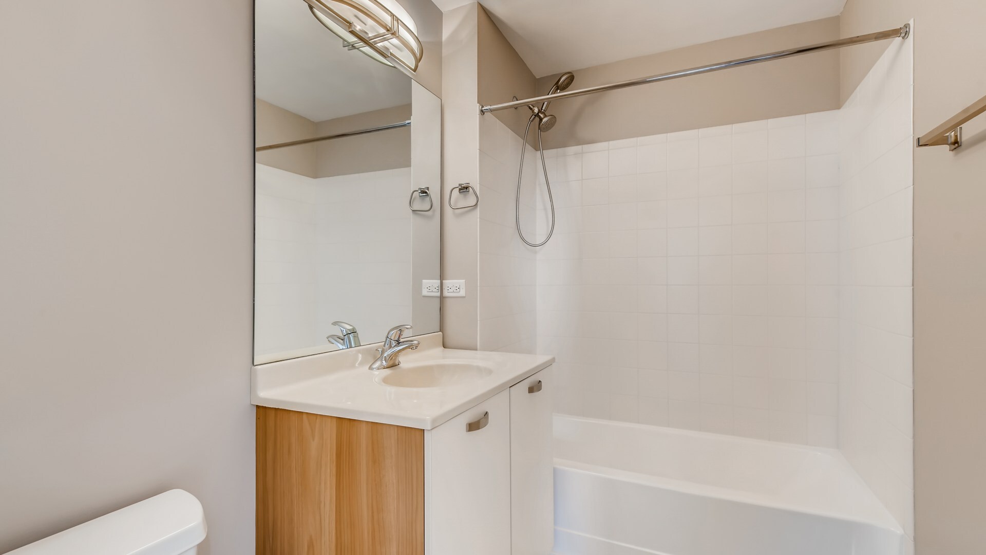 635 N Dearborn Street #2803, Chicago, IL 60654