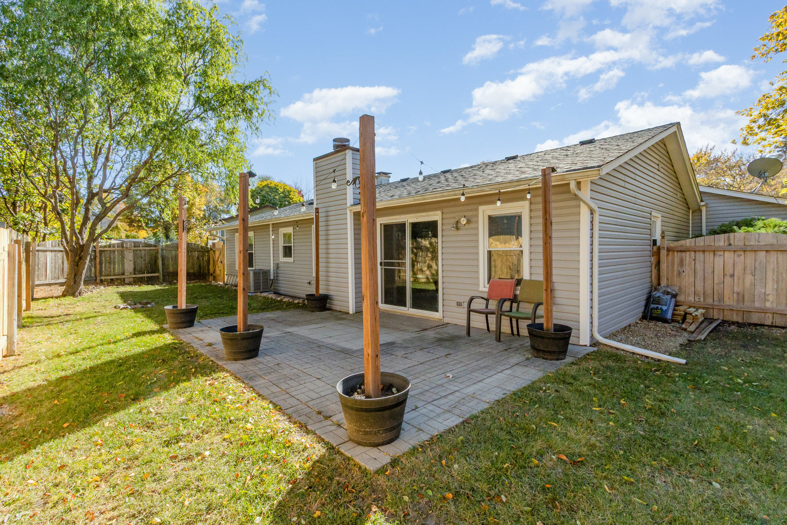 2476 Village Court, Aurora, IL 60504