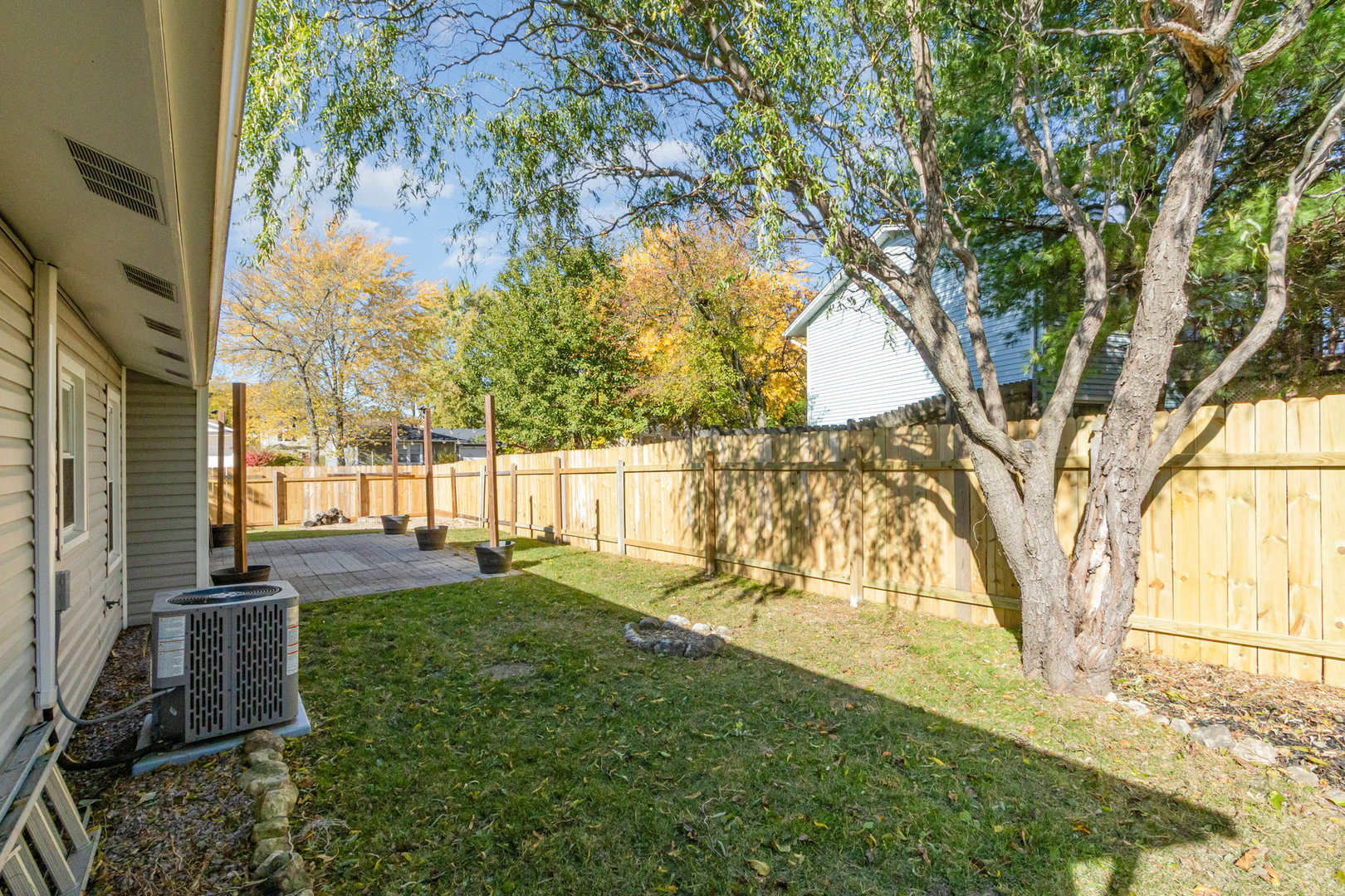 2476 Village Court, Aurora, IL 60504