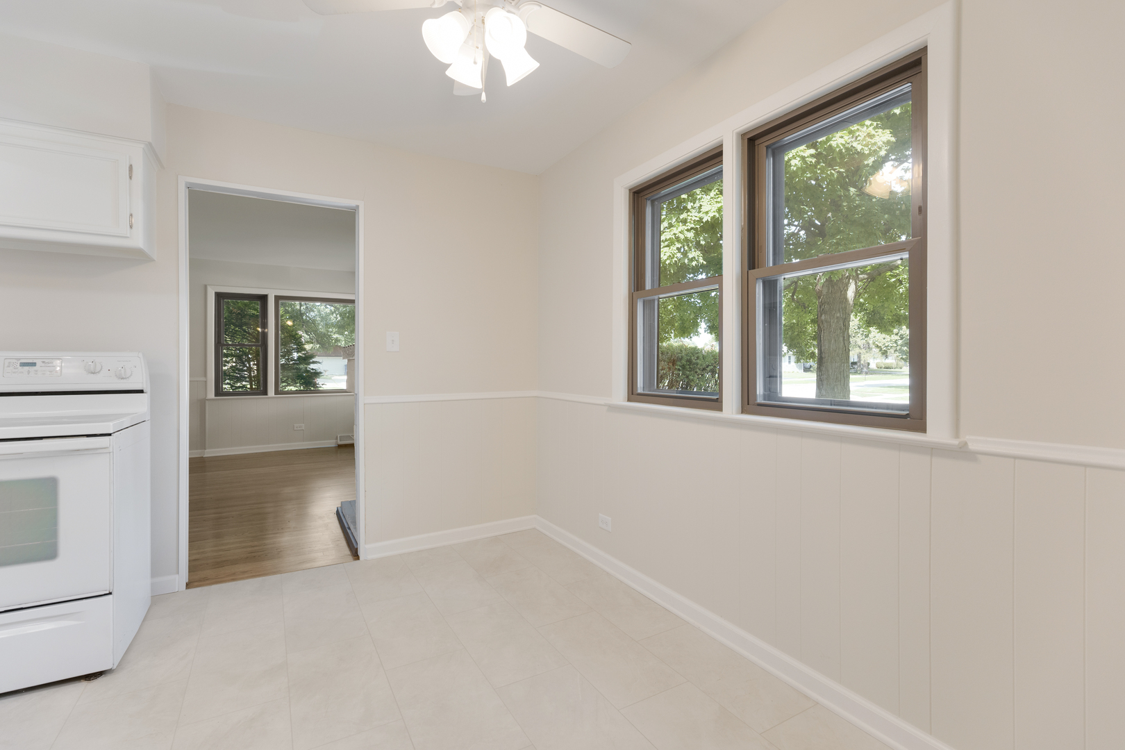 259 PINE Lane, Bensenville, IL 60106