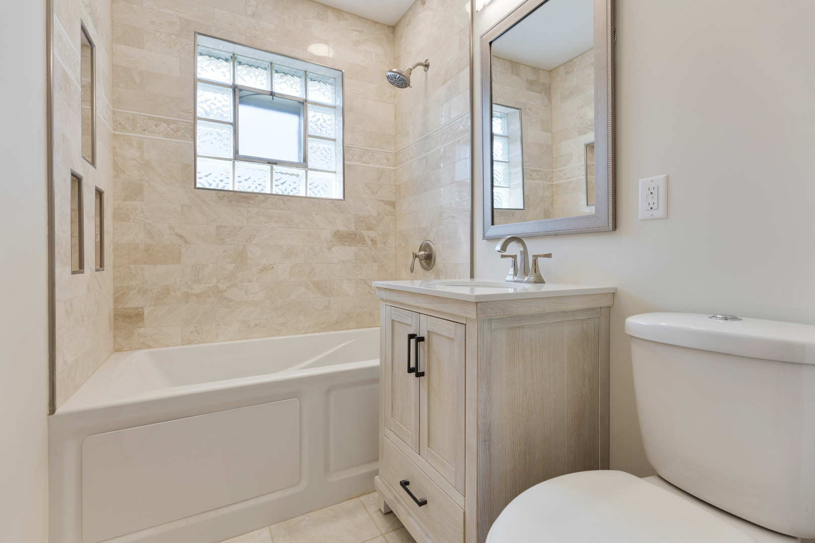 259 PINE Lane, Bensenville, IL 60106