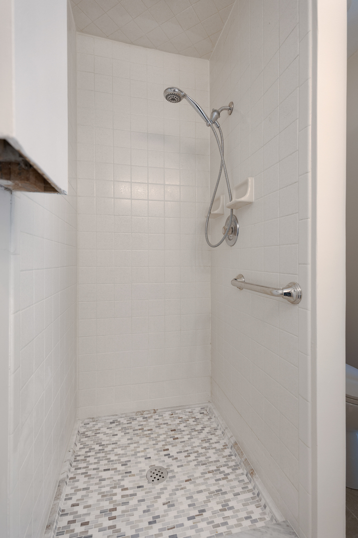 259 PINE Lane, Bensenville, IL 60106