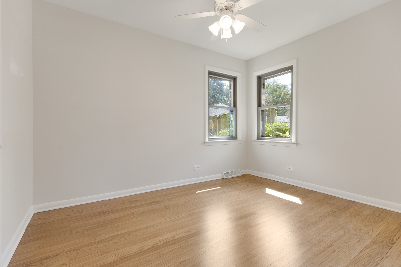 259 PINE Lane, Bensenville, IL 60106