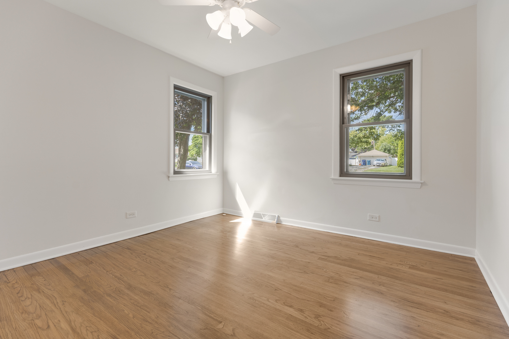 259 PINE Lane, Bensenville, IL 60106