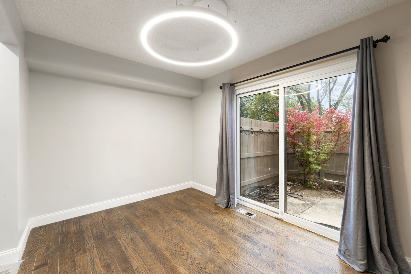 136 MOHAWK Trail #D, Lake Zurich, IL 60047