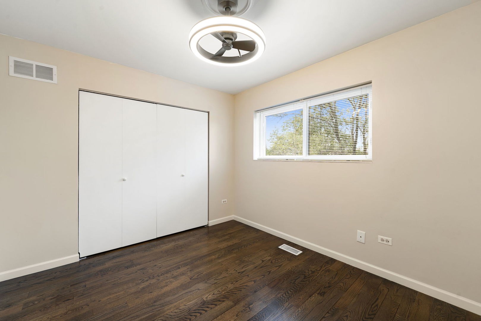 136 MOHAWK Trail #D, Lake Zurich, IL 60047