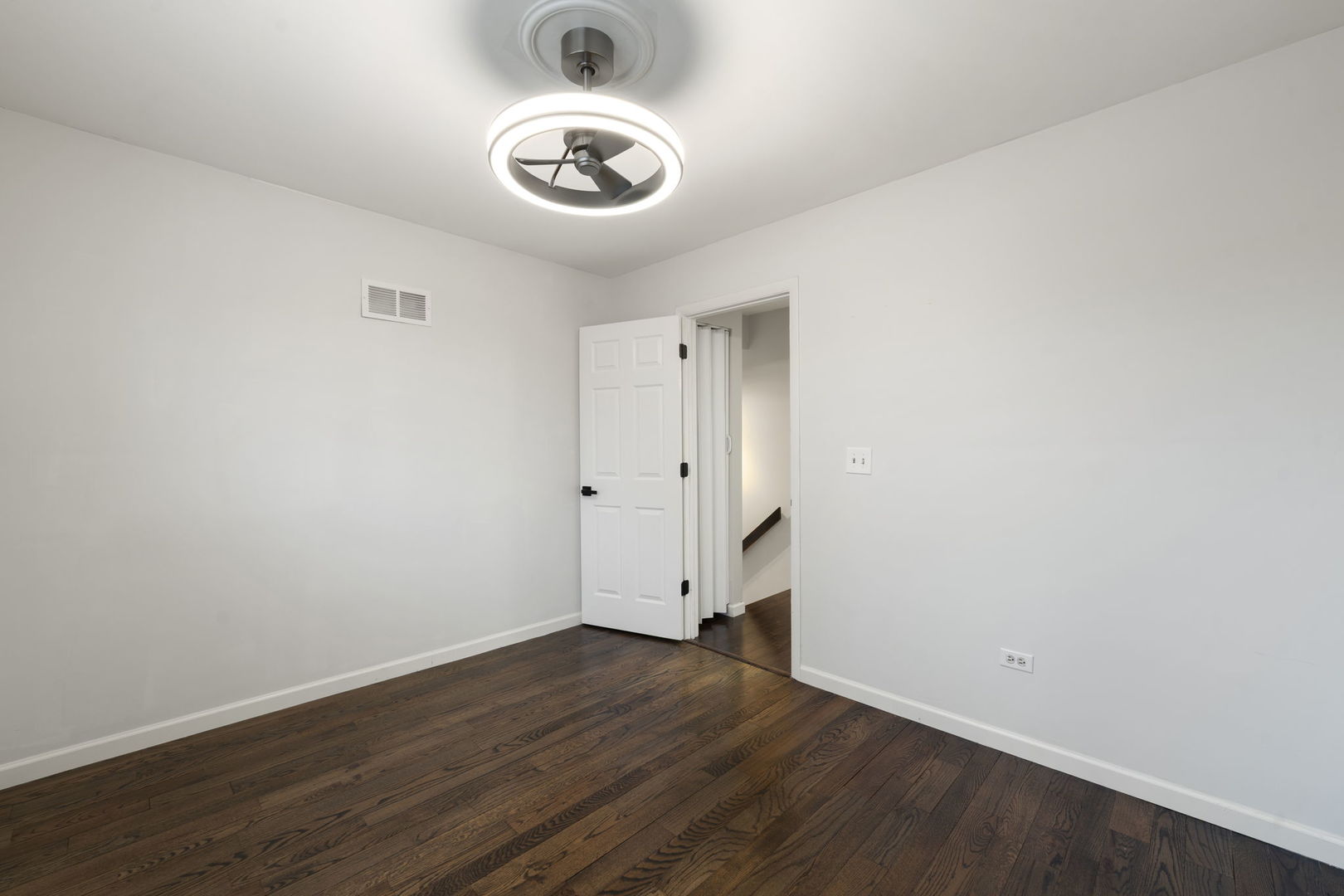 136 MOHAWK Trail #D, Lake Zurich, IL 60047