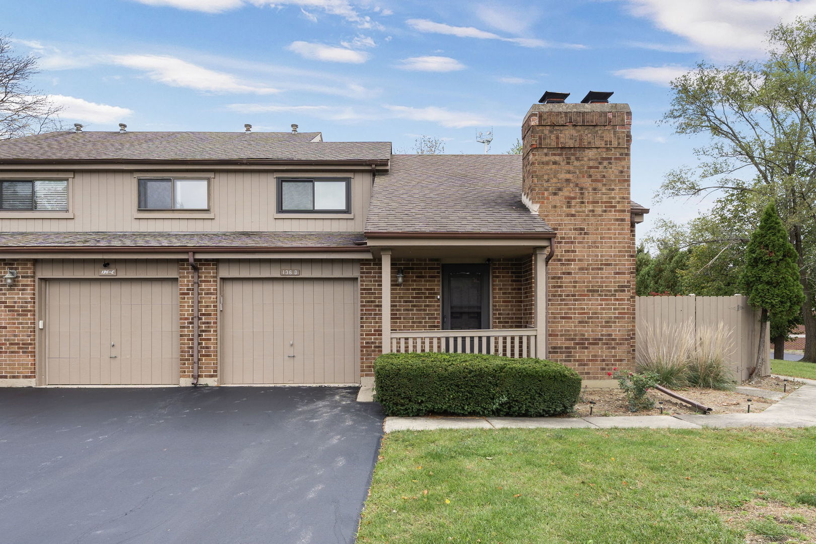 136 MOHAWK Trail #D, Lake Zurich, IL 60047
