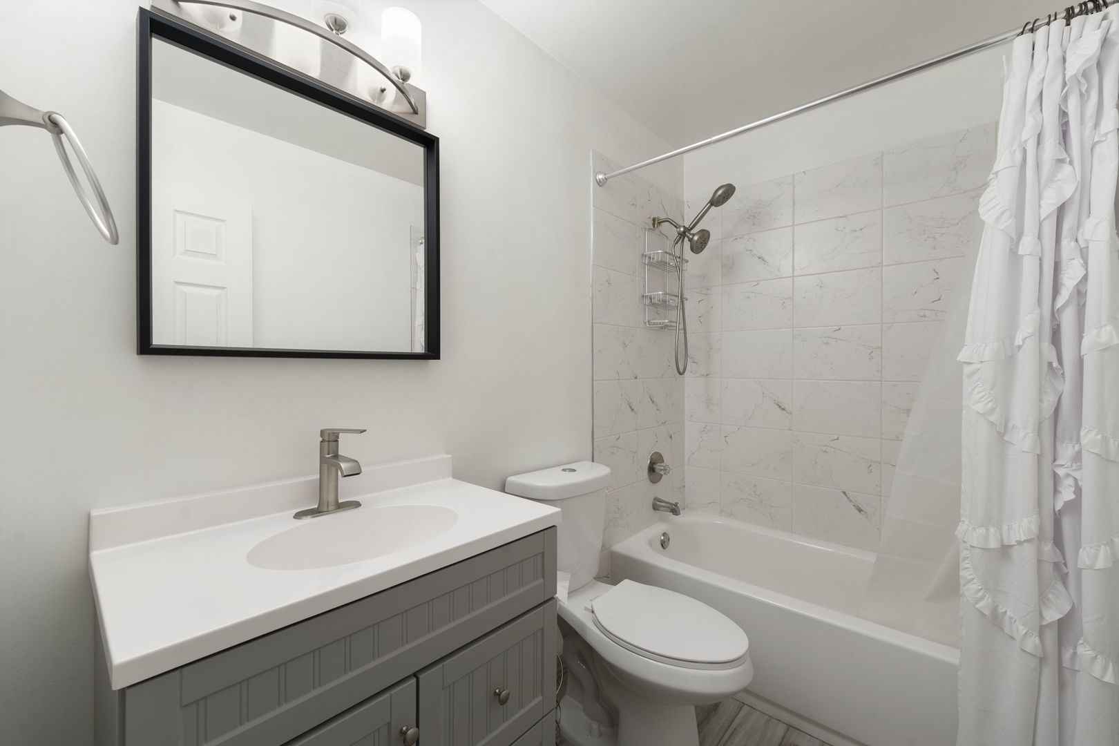 136 MOHAWK Trail #D, Lake Zurich, IL 60047