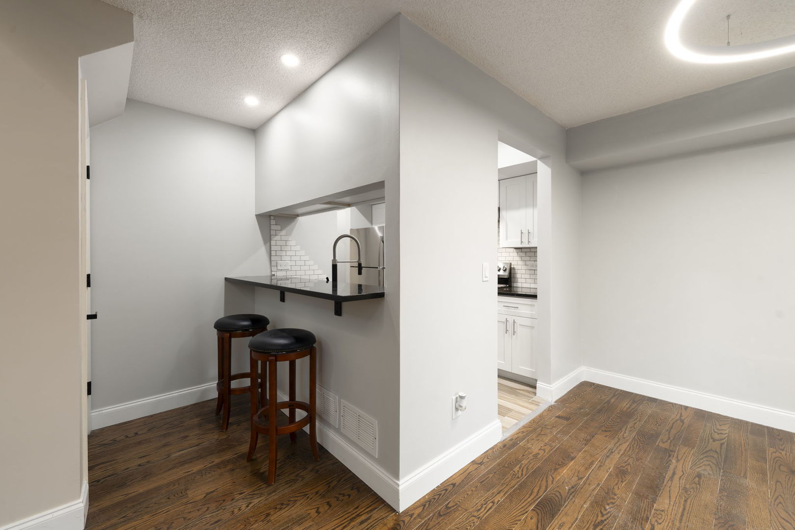 136 MOHAWK Trail #D, Lake Zurich, IL 60047