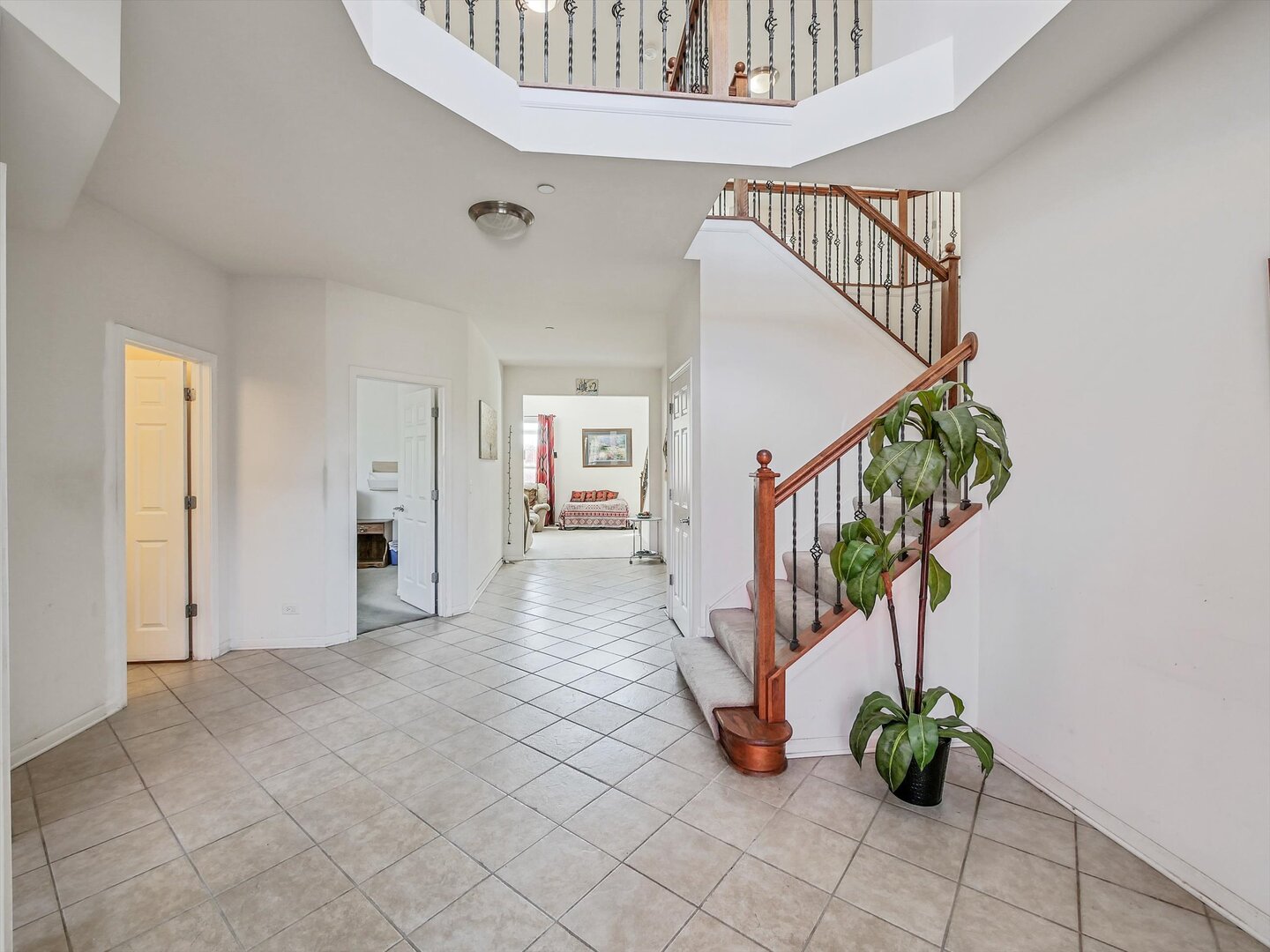 324 English Oak Lane, Streamwood, IL 60107