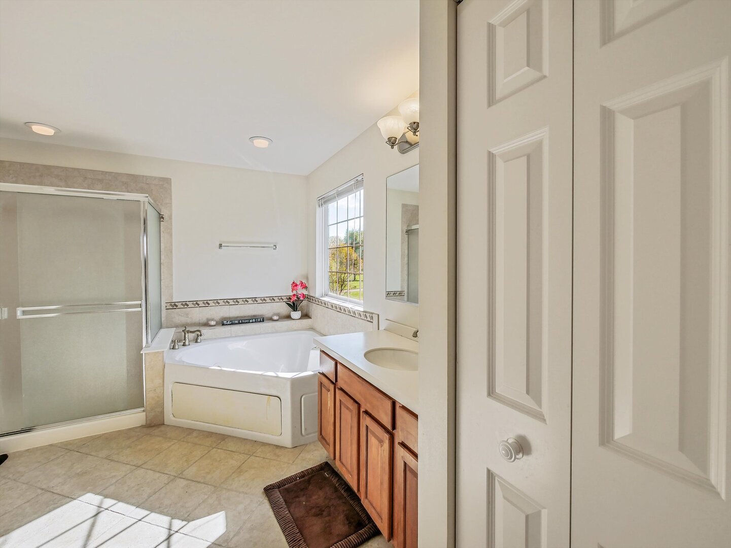 324 English Oak Lane, Streamwood, IL 60107