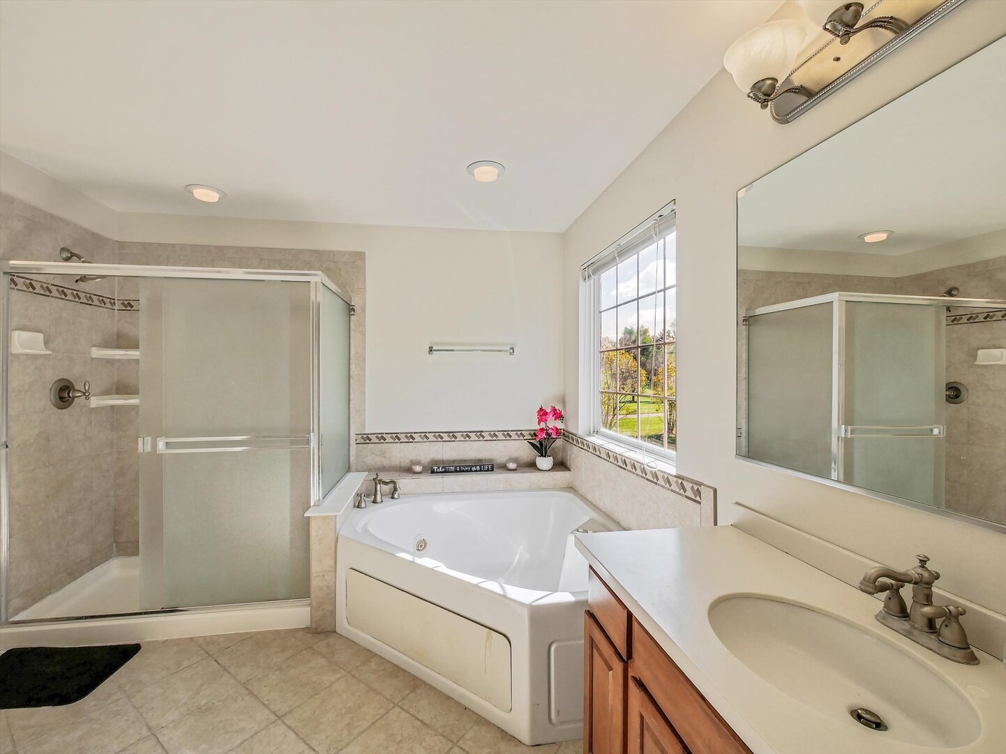 324 English Oak Lane, Streamwood, IL 60107