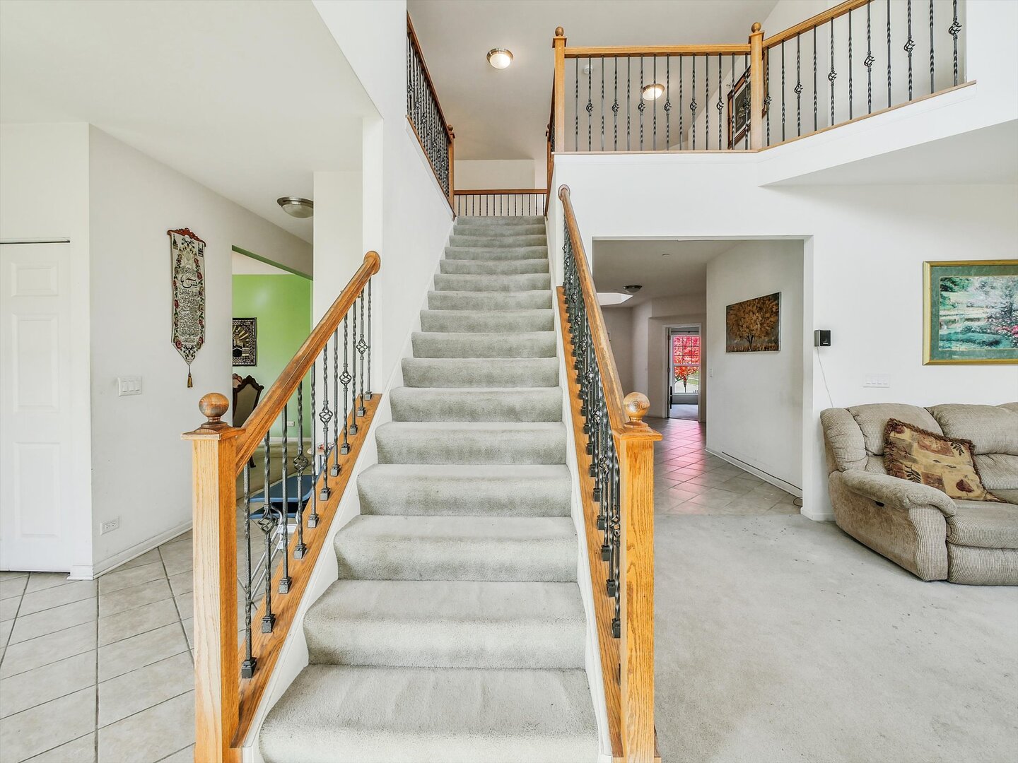 324 English Oak Lane, Streamwood, IL 60107