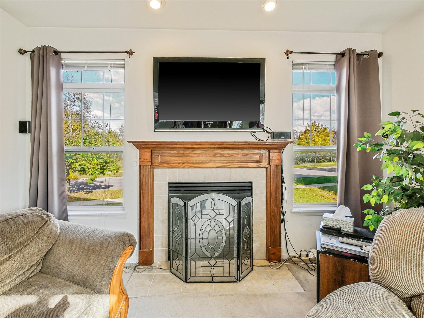 324 English Oak Lane, Streamwood, IL 60107