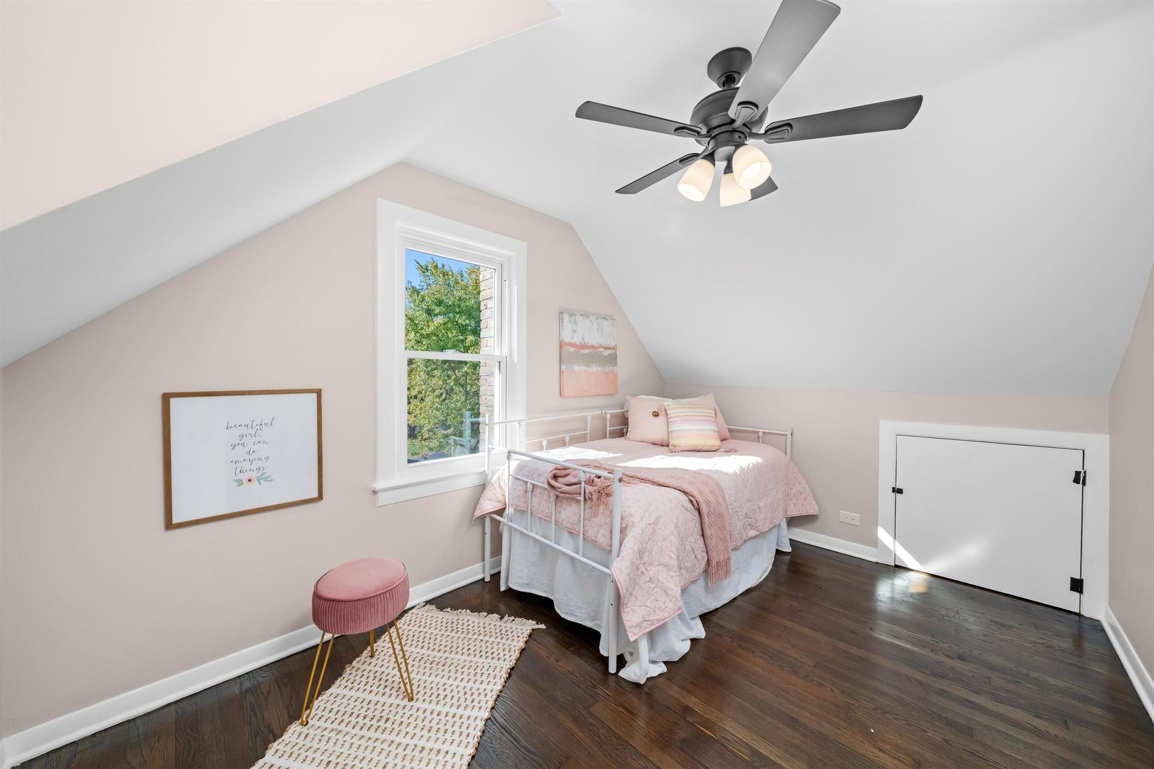 436 Circle Avenue, Willowbrook, IL 60527