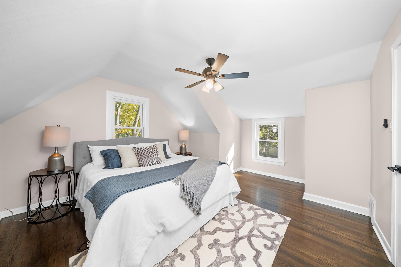 436 Circle Avenue, Willowbrook, IL 60527