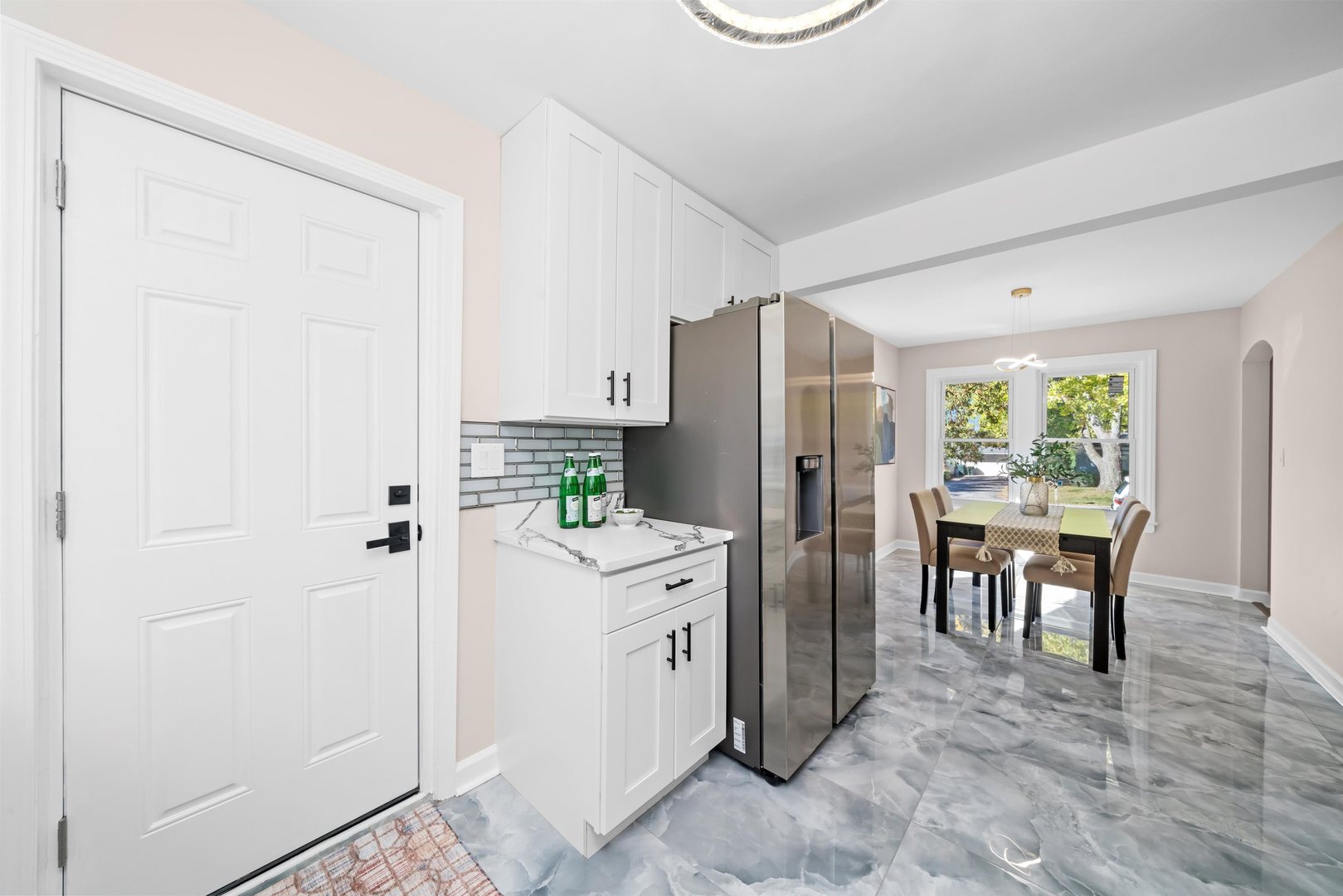 436 Circle Avenue, Willowbrook, IL 60527