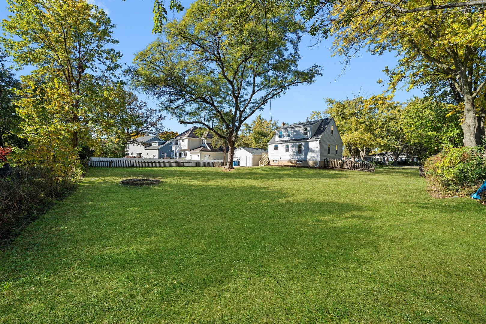 436 Circle Avenue, Willowbrook, IL 60527