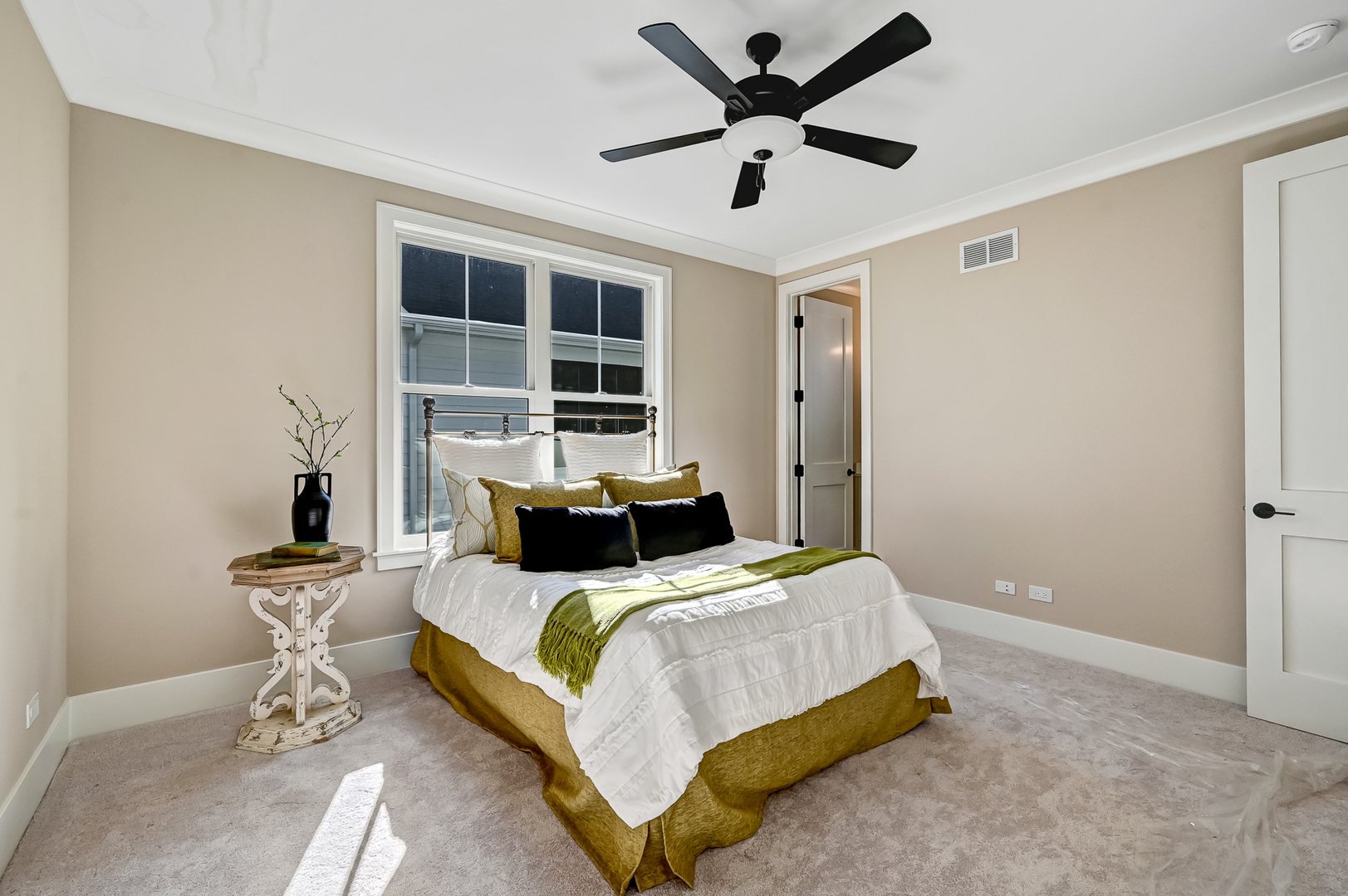 6200 Clarendon Hills Road, Willowbrook, IL 60527