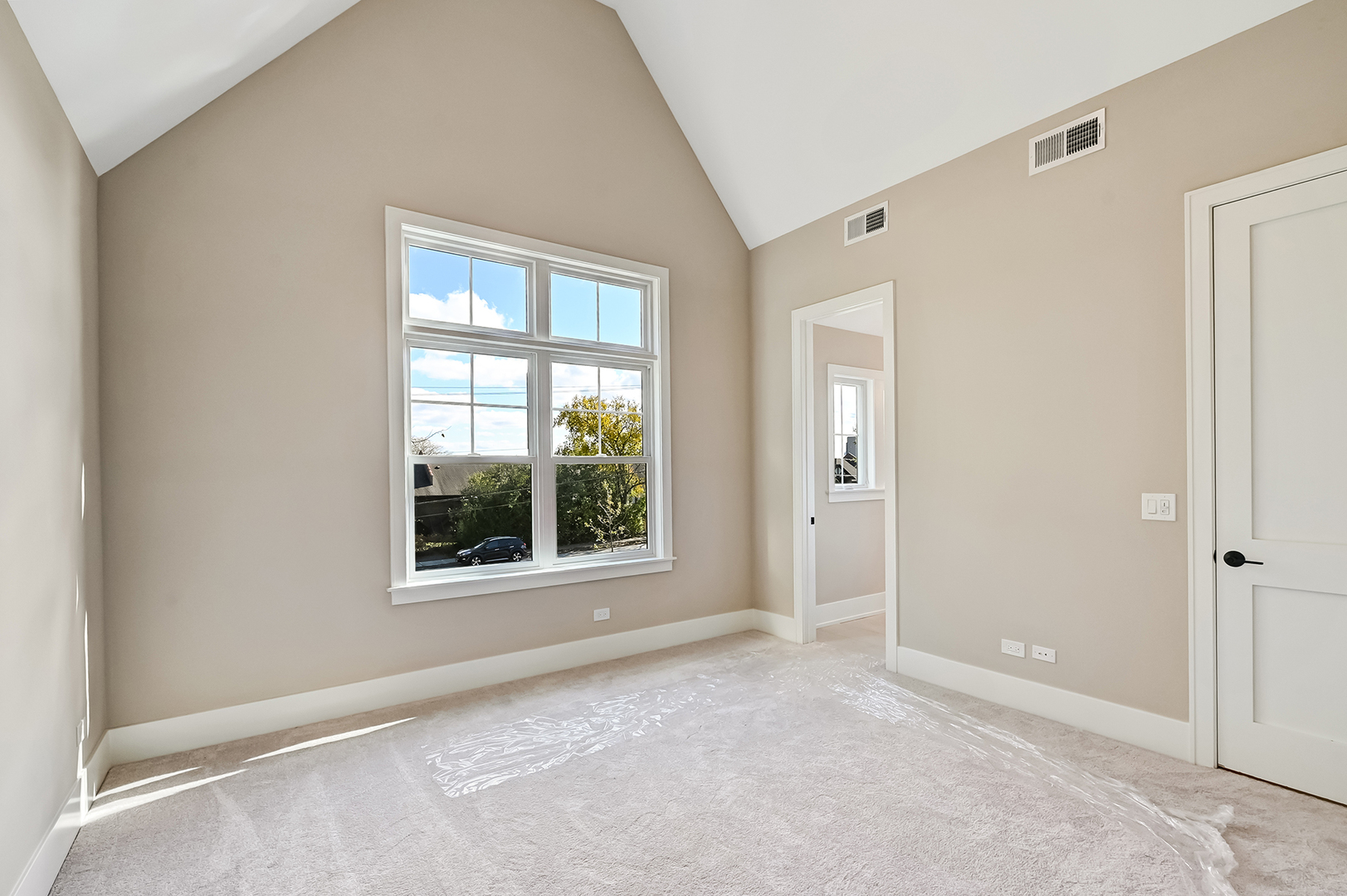 6200 Clarendon Hills Road, Willowbrook, IL 60527