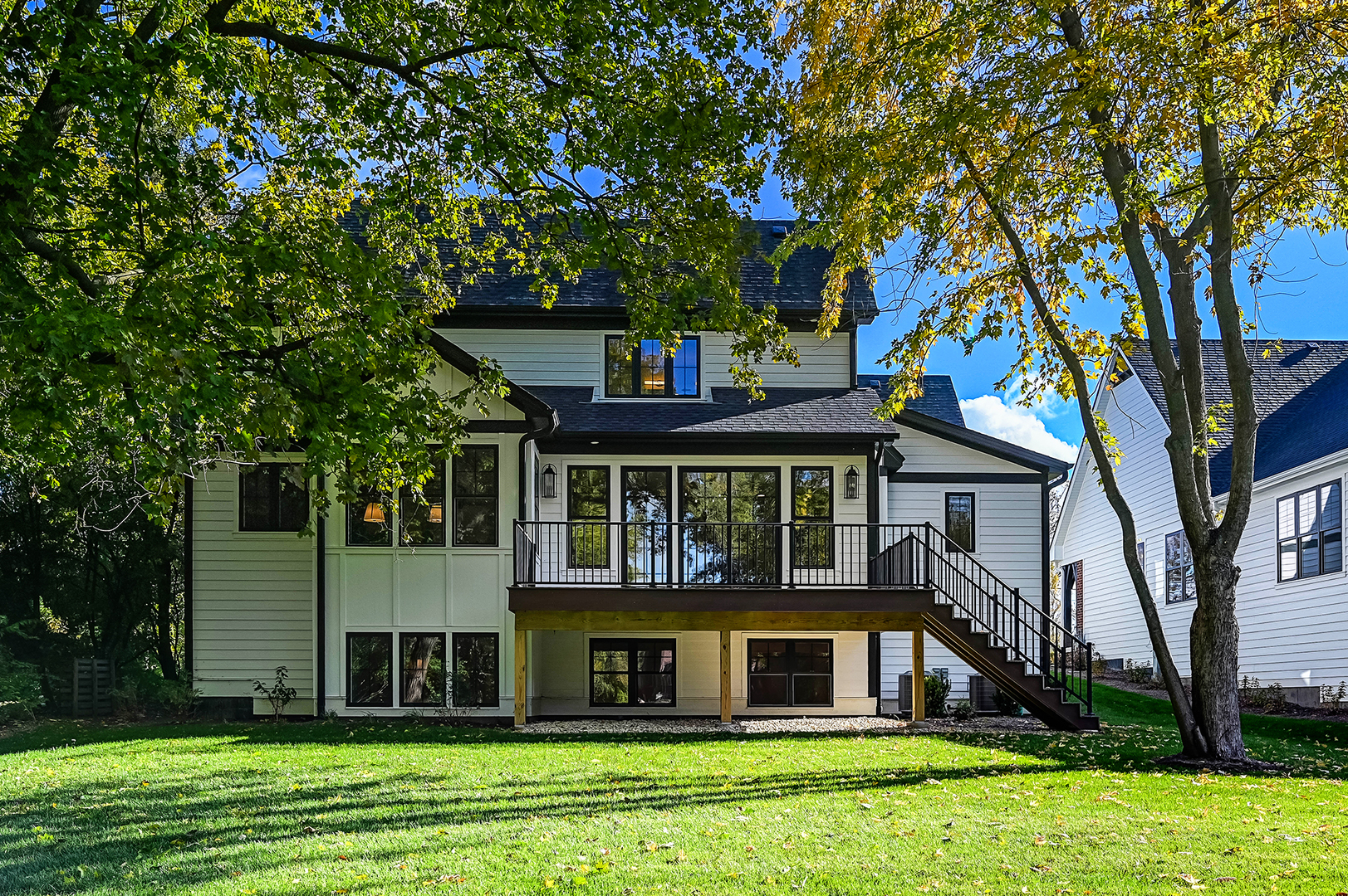 6200 Clarendon Hills Road, Willowbrook, IL 60527