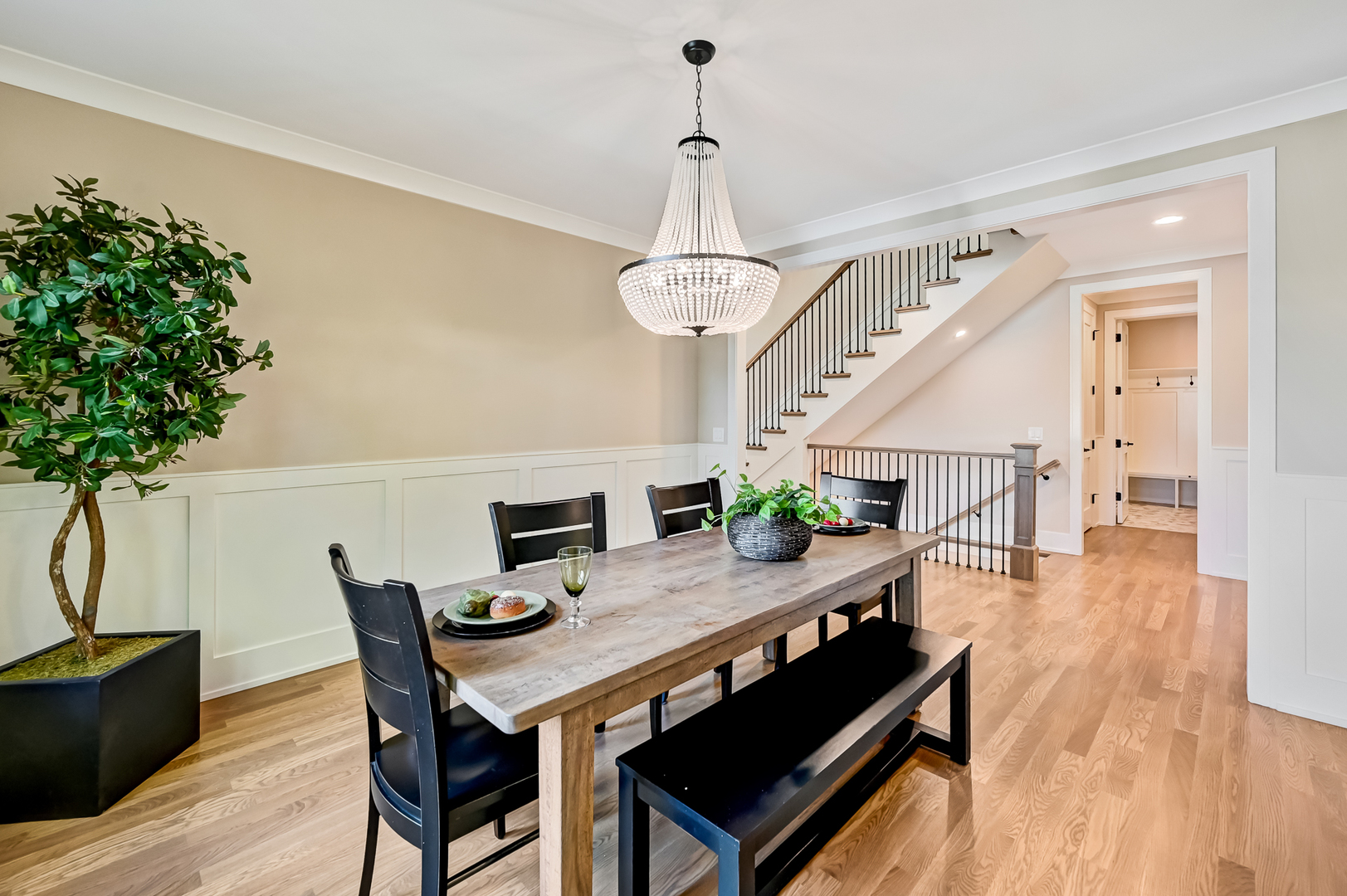 6200 Clarendon Hills Road, Willowbrook, IL 60527