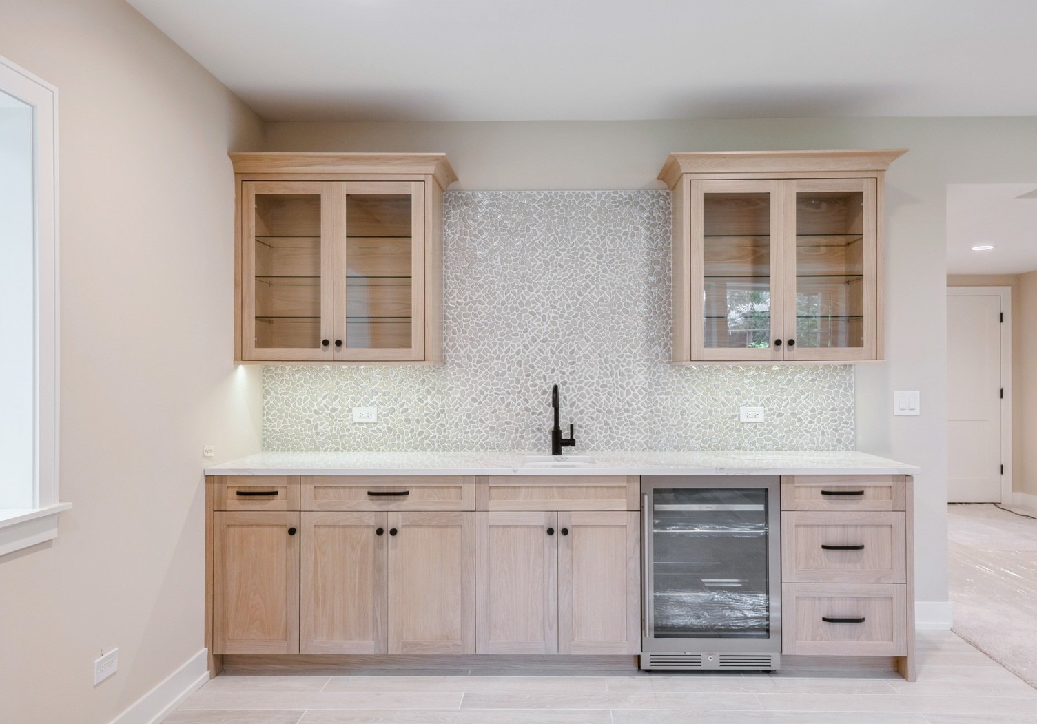 6200 Clarendon Hills Road, Willowbrook, IL 60527