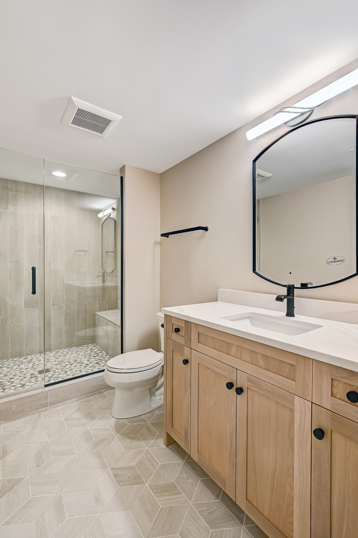 6200 Clarendon Hills Road, Willowbrook, IL 60527