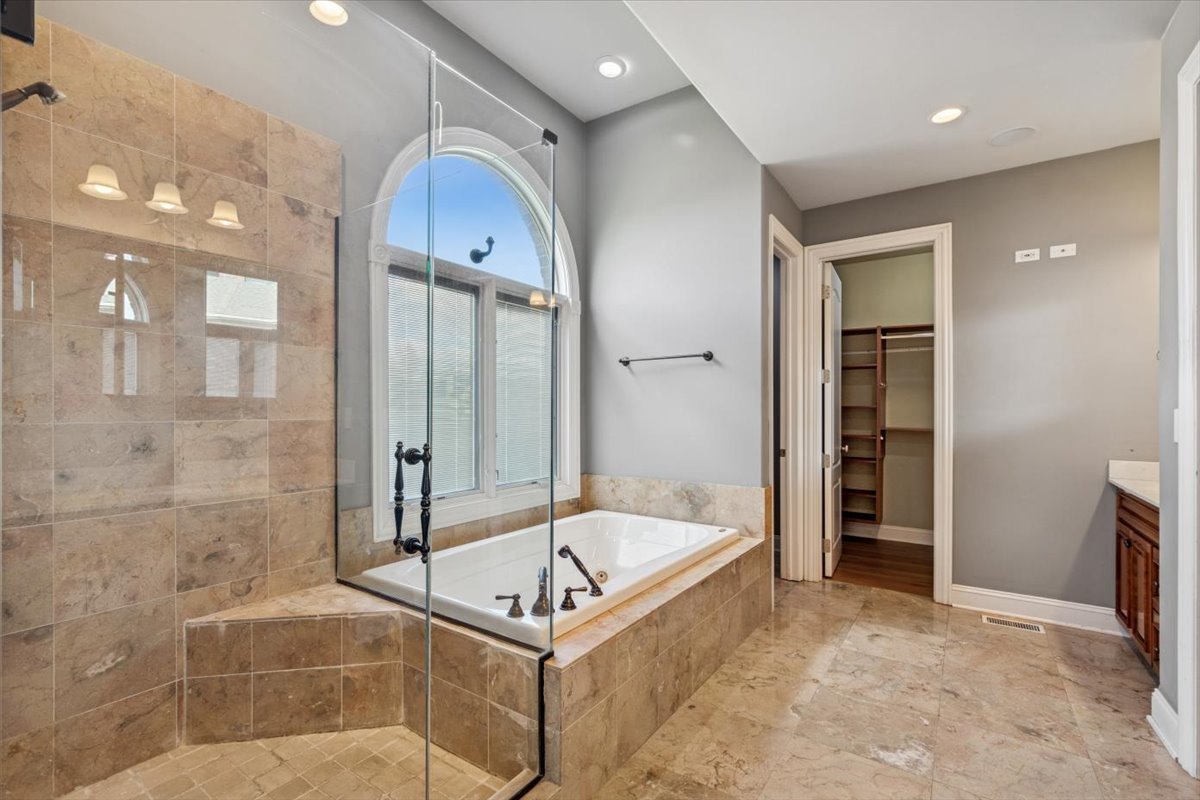 12328 Province Drive, Lemont, IL 60439