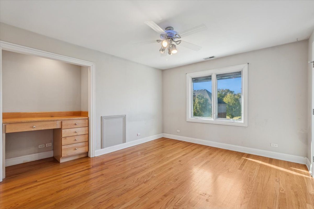 12328 Province Drive, Lemont, IL 60439