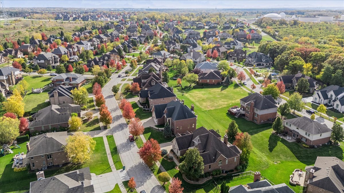 12328 Province Drive, Lemont, IL 60439