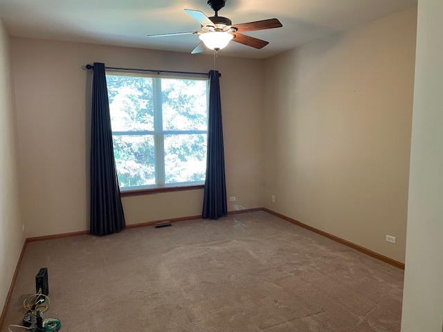 296 W Prairie Walk Lane, Round Lake, IL 60073