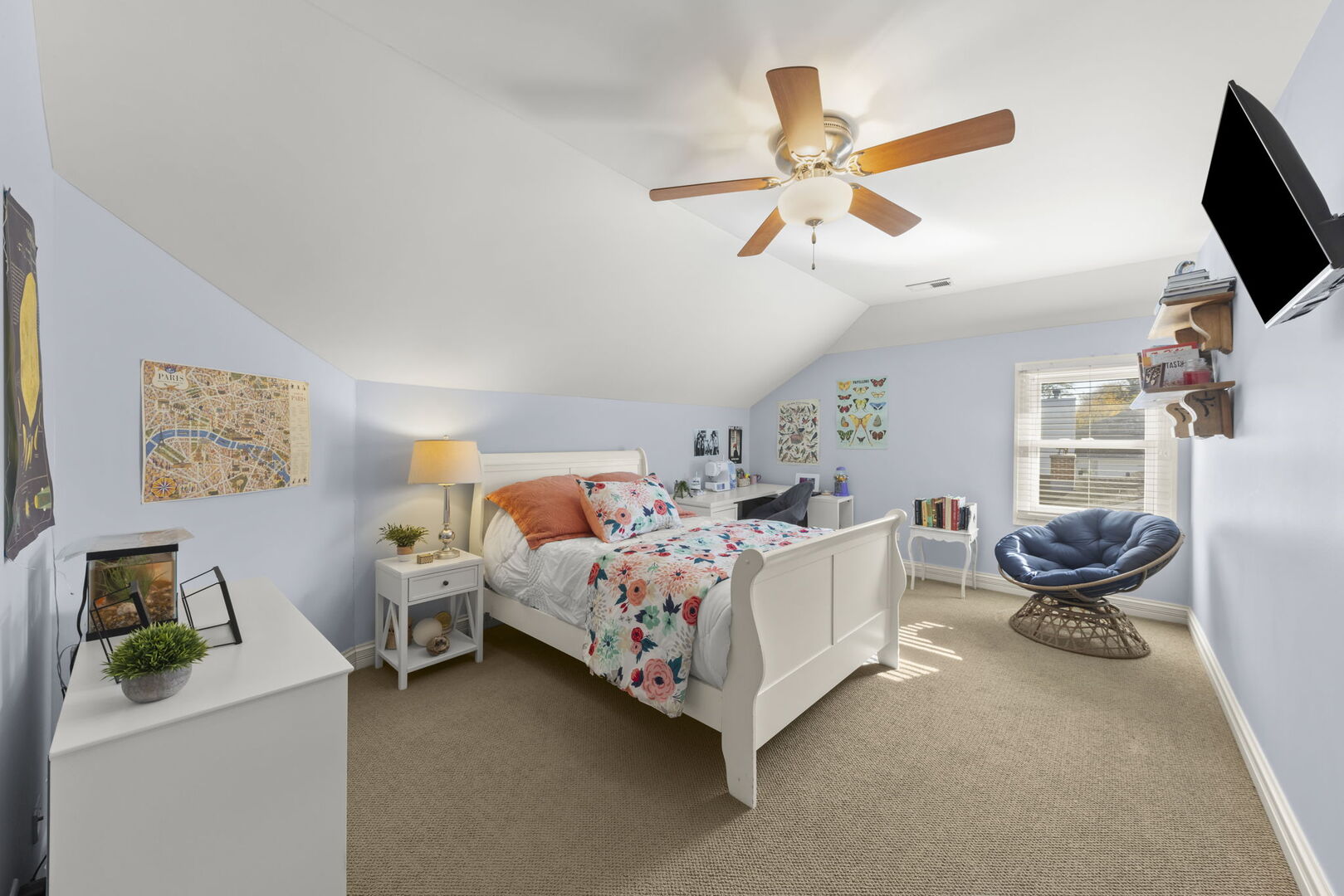 275 MERTON Avenue, Glen Ellyn, IL 60137