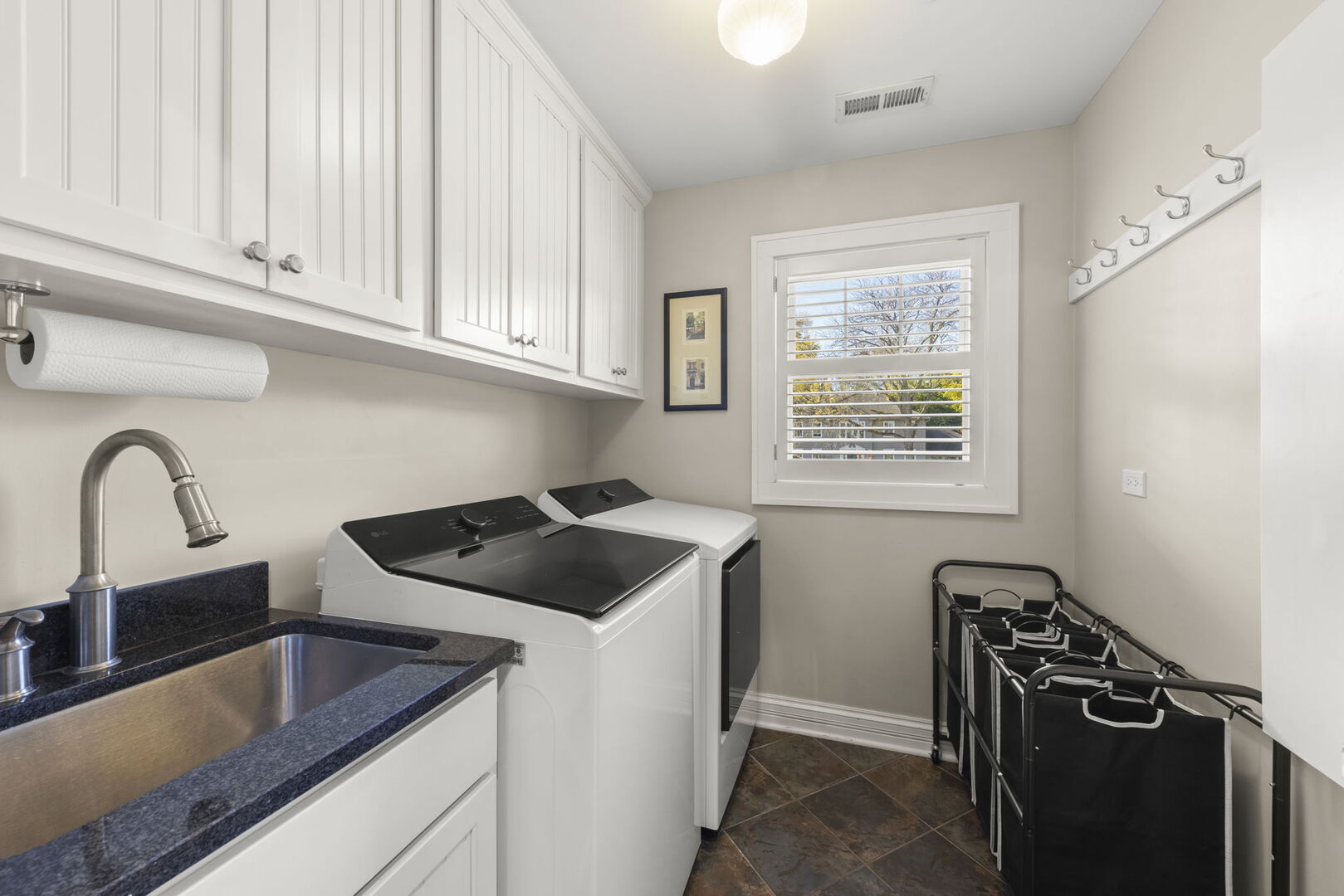 275 MERTON Avenue, Glen Ellyn, IL 60137