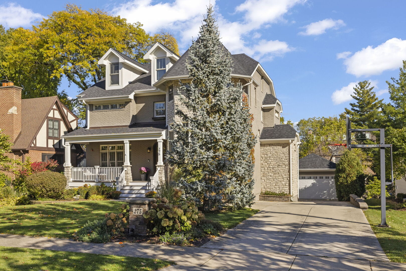 275 MERTON Avenue, Glen Ellyn, IL 60137