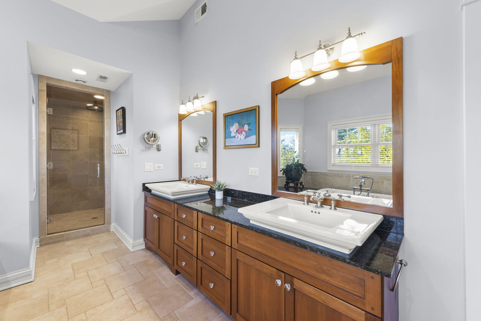 275 MERTON Avenue, Glen Ellyn, IL 60137